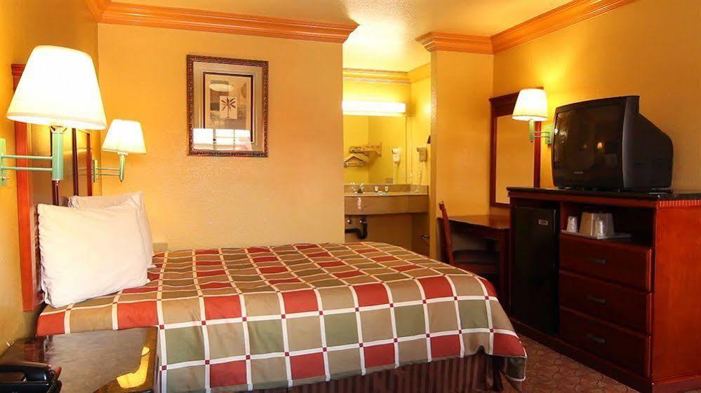Hampton & Angeles/hollywood, Ca Hotel 3*